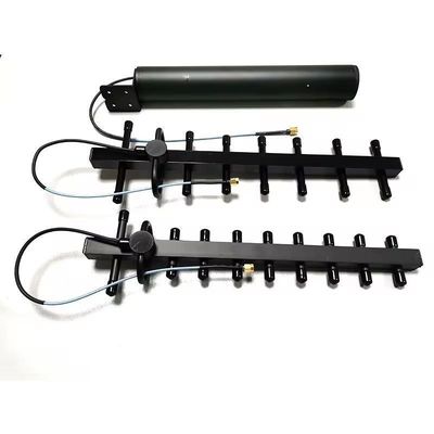 Silver 2.4G High Gain Yagi Antenna Outdoor Counter UAV Vswr 2.0A 2400-2500MHz