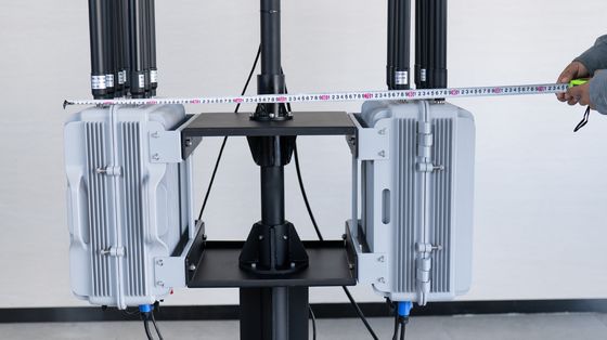 comprare Dispositivo fisso per la rilevazione e il disturbo di droni a banda completa 70MHz-6GHz con 1 N di super interferenza, rilevamento a 10 km e disturbo a 3 km di distanza fabbricazione online